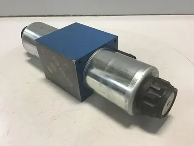 USED REXROTH 4WE10Q32/CG24N9Z4