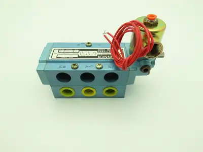 Honeywell Skinner S3R0ADL4 Solenoid Valve 5-Way 2 Pos 120V 150 PSI 1/2" NPT