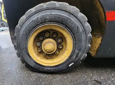 USED 1984 HYSTER H80E