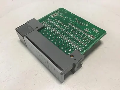 USED ALLEN BRADLEY 1746-OA16 SER D