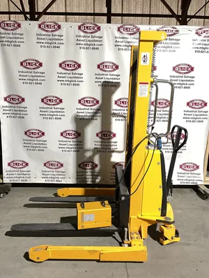 Uline H-2651 Electric Straddle Stacker Forklift w/ Charger 2200lbs 12V 1PH