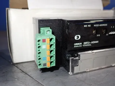 USED OMRON DRT2AD04H
