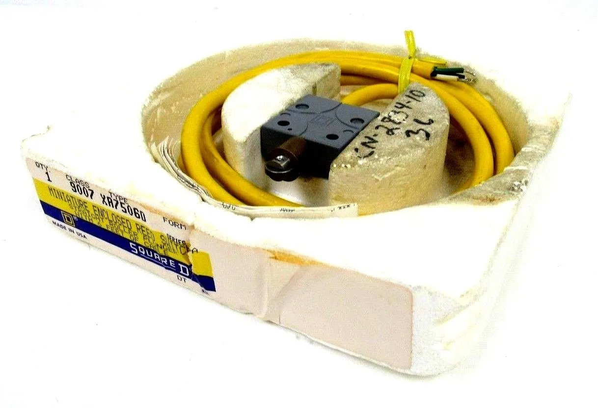 NEW SQUARE D 9007-XA7506D ROLLER LIMIT SWITCH 9007XA7506D