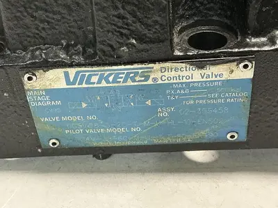 USED VICKERS DG4V-3-6C-M-U-HL7-60-EN594
