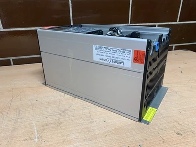 Danfoss VLT6008 Drive GT4CN1STR3DLF00A00C0 5.5kW/7.5Hp 380/460VAC Garantie