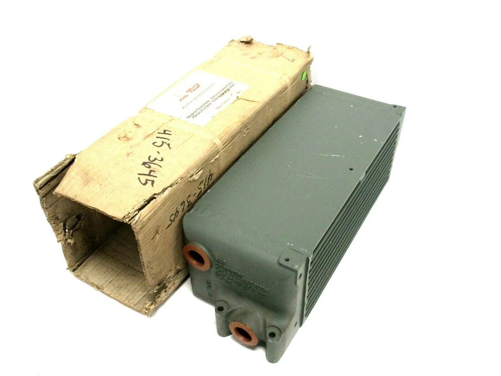 NEW AKG DEUTZ 04153645 OIL COOLER 041453645KZ91225