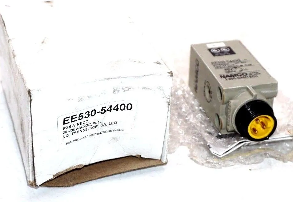 NEW NAMCO EE530-54400 PROXIMITY SWITCH EE53054400