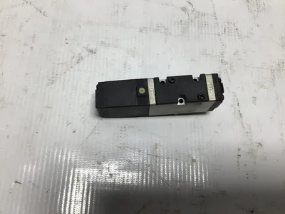 SMC NUSP4116-00090 Air Valve