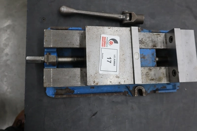 Used KURT WORKHOLDING SOLUTIONS D688 Vises Minnesota US | Machinesused.com #1505722