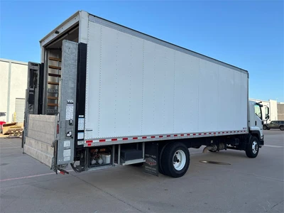 Used 2022 ISUZU "FTR" VAN BODY TRUCK - DIESEL (2022) Box trucks Texas US | MachineryMax #1488294
