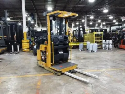 USED 2020 YALE OS030