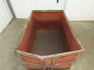 Used INSULFAB PLASTICS _UNKNOWN_ Shipping Containers Indiana US | Arrow Industrial #1368103