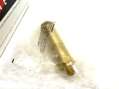 USED GENERANT INLINE RELIEF VALVE, 1/4" MALE TO 1/4" FEMALE, 1275PSI