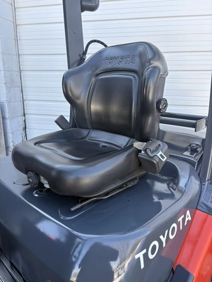 USED 2015 TOYOTA 8FGU30
