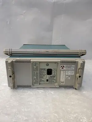 USED TEKTRONIX 2211