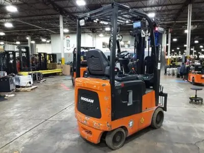 USED 2019 DOOSAN BC15S-5