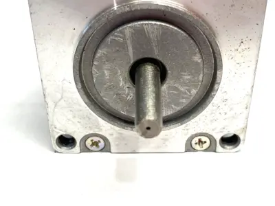 USED NIDEC HYBRID STEPPER MOTOR, 2-PHASE, 1.8° STEP 24-2645-02