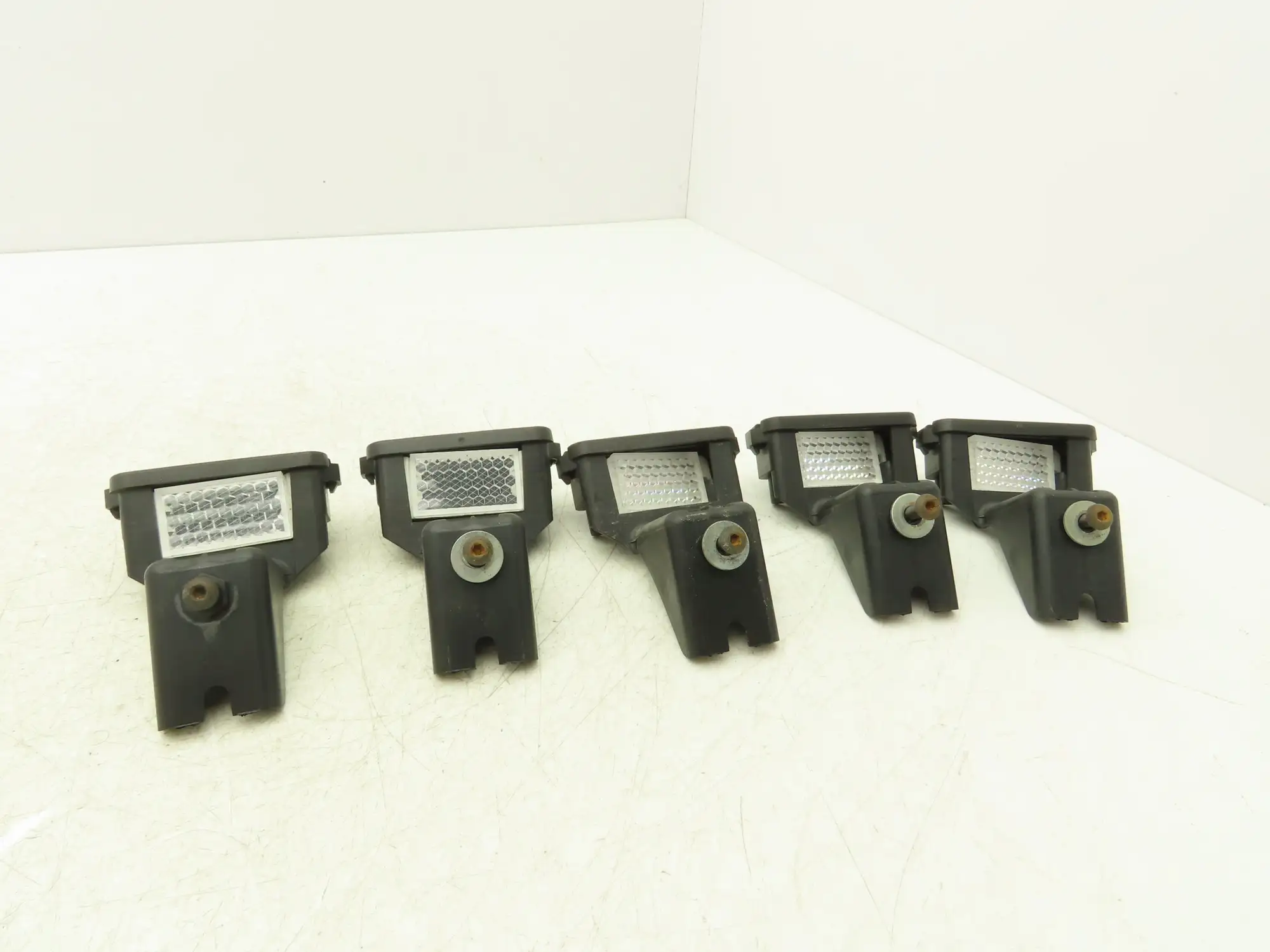 Rapistan Dematic 06881-00055 Conveyor Sensor Reflector & Bracket Assy  Lot of 5