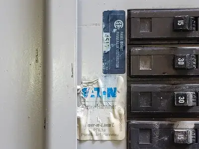 USED EATON CUTLER-HAMMER POW-R-LINE 1A