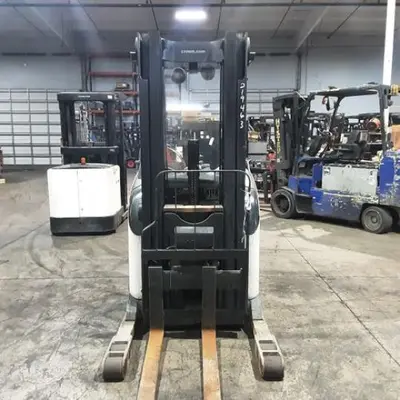 USED 2016 CROWN RR5725-45