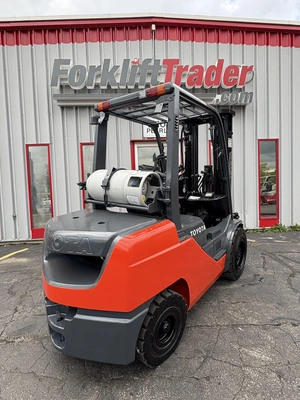 USED 2010 TOYOTA 8FGU32