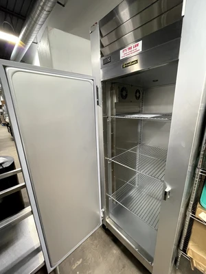 72-0415 Traulsen G14311 Hot Food Holding Heated Cabinet