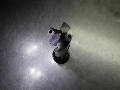 Kennametal KSEM 1" Coolant Thru 5xD Drill 1.25" Shank KSEM1000R5SSF125 (LOC3292)