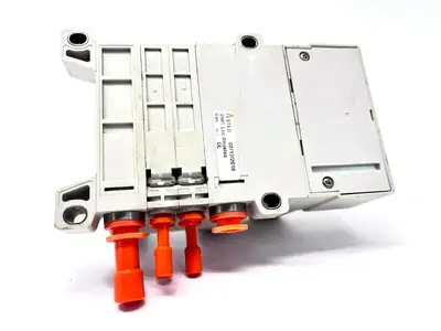 VV5QC11-02N3FD0-S | SMC  Pneumatic Manifold Base D-Sub Connector 1000 Series - Used