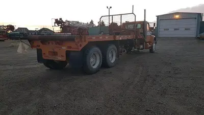 USED 1990 IHC INTERNATIONAL 4900 TANDEM AXLE OILFIELD PUMP/KILL TRUCK