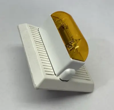USED EATON WHEELOCK MULTITONE STROBE AUDIBLE ALARM, WHITE, WEATHERPROOF