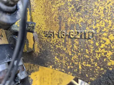 USED 2015 KOMATSU R561-13-51030