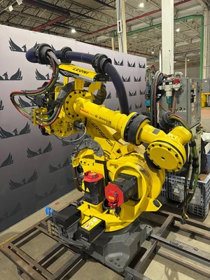 Used 2016 FANUC R-2000IB/210F + R30IB Robots Michigan US | iGAM Industrial Marketplace #927888
