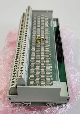 NEW Allen-Bradley 1492-IFM40F-F24-2