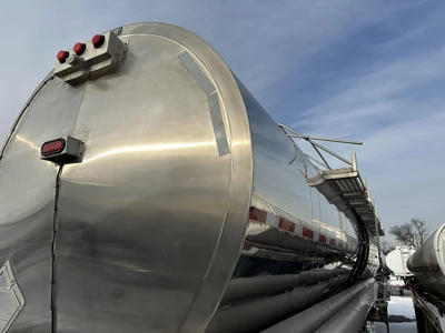 Used 2007 BRENNER _UNKNOWN_ Tanker Trailers Indiana US | Lakeshore Equipment Sales #1546601