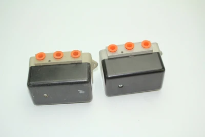 Used Johnson Controls V-9502 Parts (Hydraulics and Pneumatics) California US | Davliegogo LLC #1705525