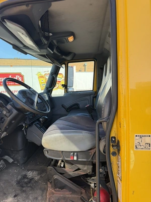 Used 2005 INTERNATIONAL 4300SBA4X2 Box trucks Ohio US | Miedema Asset Management Group #1578047