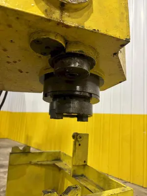 50 TAPER DROOP + REIN UNIVERSAL BORING HEAD ATTACHMENT, OFF 5" SPINDLE MACHINE: STOCK #23591