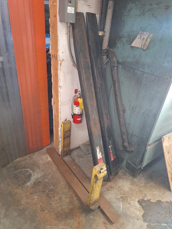 Used _UNKNOWN_ _UNKNOWN_ Pallet Forks Georgia US | Auction Management Corporation #1548555