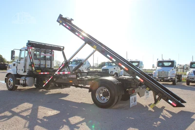 New | in-Stock 2027 MACK MD7 Rolloff Trucks Texas US | Roll Off Truck World #1491925