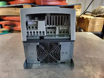 NEW ABB ACS800-U1-0016-7