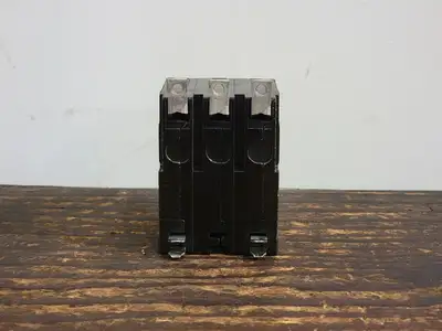 NEW SQUARE D QOB350