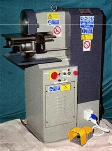 NEW TVN Mod. CL 20 Circular shearing machine, 5mm thickness
