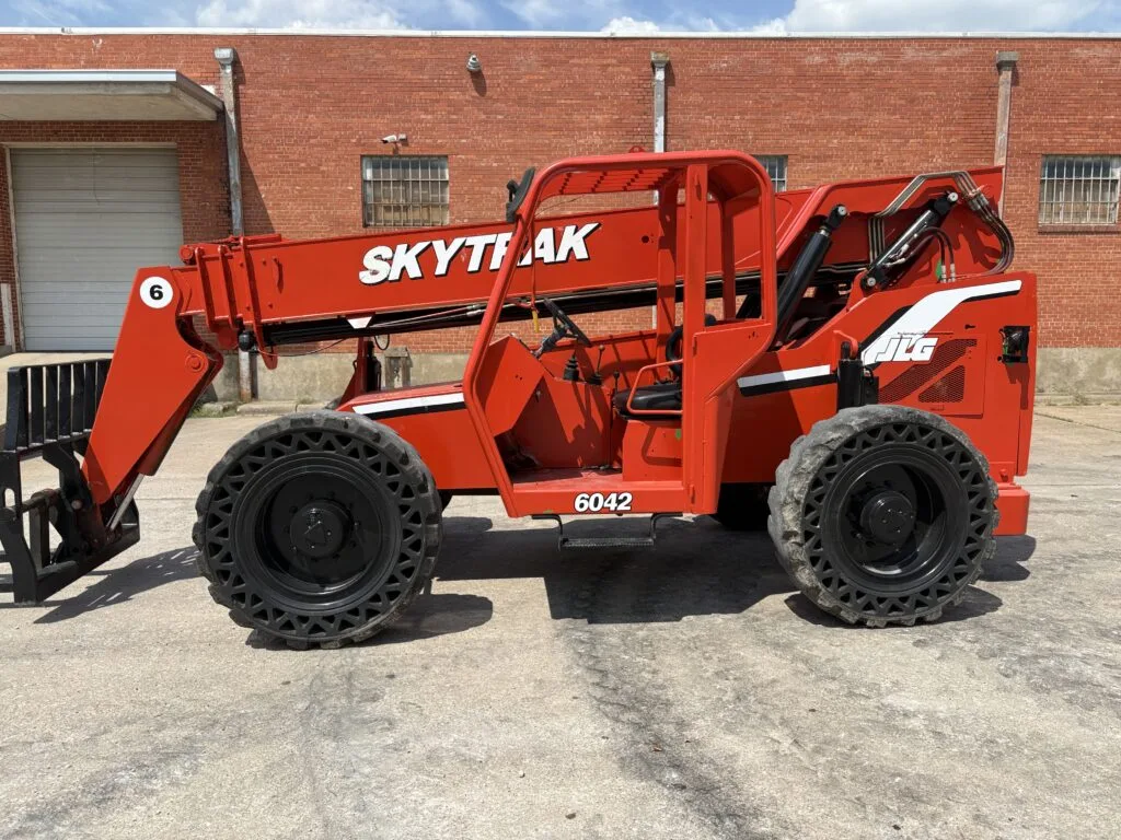 Used 2015 SKYTRAK 6042 Aerial Work Platforms Texas US | 4K Lift Co #1503931