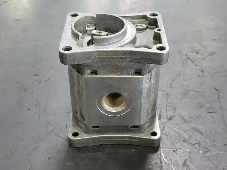 Used SALAMI 1.6PB4.1D-R00M Parts (Hydraulics and Pneumatics) British Columbia CA | Lenmark #265090