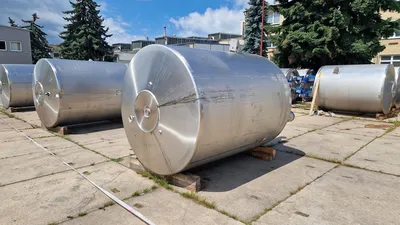 Hoeksma & Velt 6,000 Litre Stainless Steel Tanks | Perry Equipment (8)
