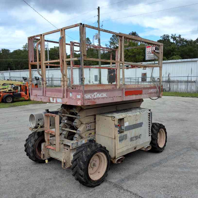 USED 2014 Skyjack SJ6832 RT