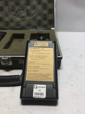 Photodyne Inc with 11XE FIBER OPTOIC POWER METER AND 8XE FIBER OPTIC POWER