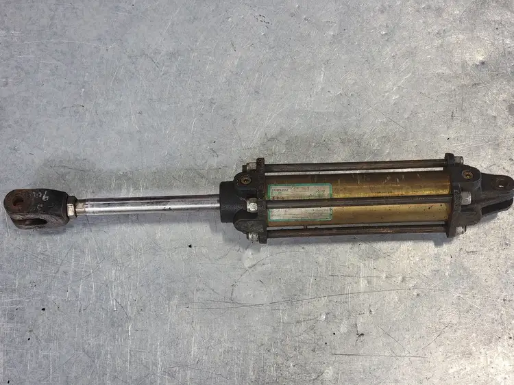 Used ROYAL ELECTRIC _UNKNOWN_ Parts (Hydraulics and Pneumatics) British Columbia CA | Lenmark #267849