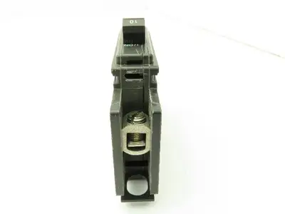 Square D Series 3 Mini Circuit Breaker 10A 1-Pole 120/240V DIN Rail  Lot of 8