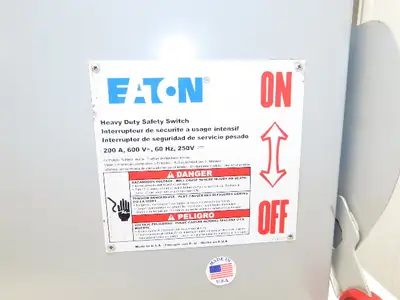 Eaton DH364NRK Fusible Disconnect Safety Switch 200A 600V 3Ph 3R Rainproof